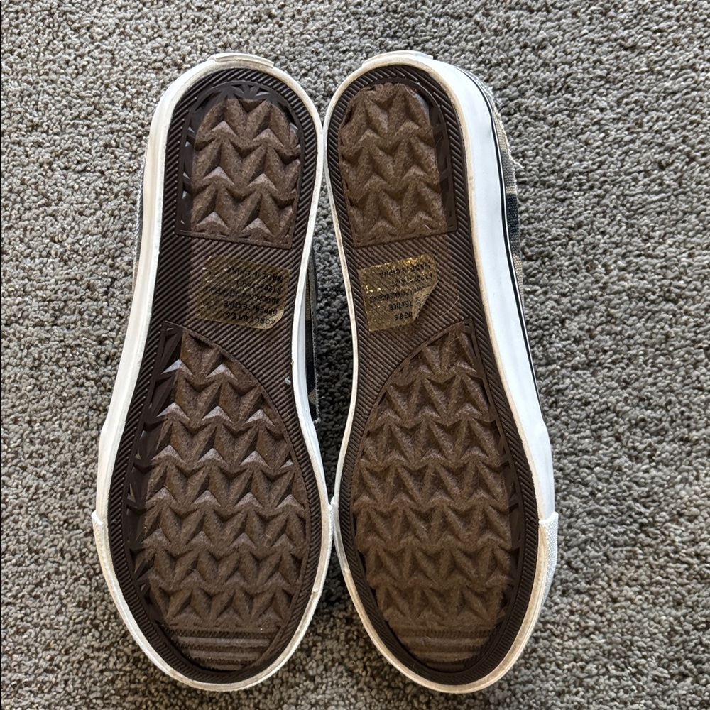 New True Religion Camouflage Canvas slip on Sneakers sz 8.5 - Picture 3 of 3